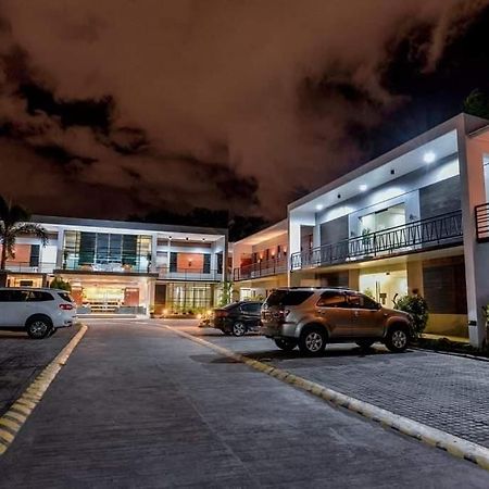 The Horizon Suites And Arcade General Santos City Екстериор снимка